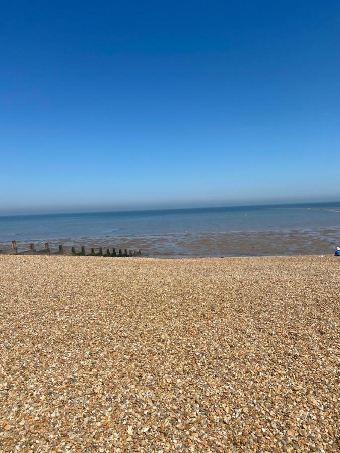 The Beach Retreat Whitstable Exterior photo